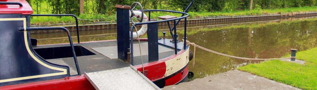wheelchair accessible narrow boat holiday